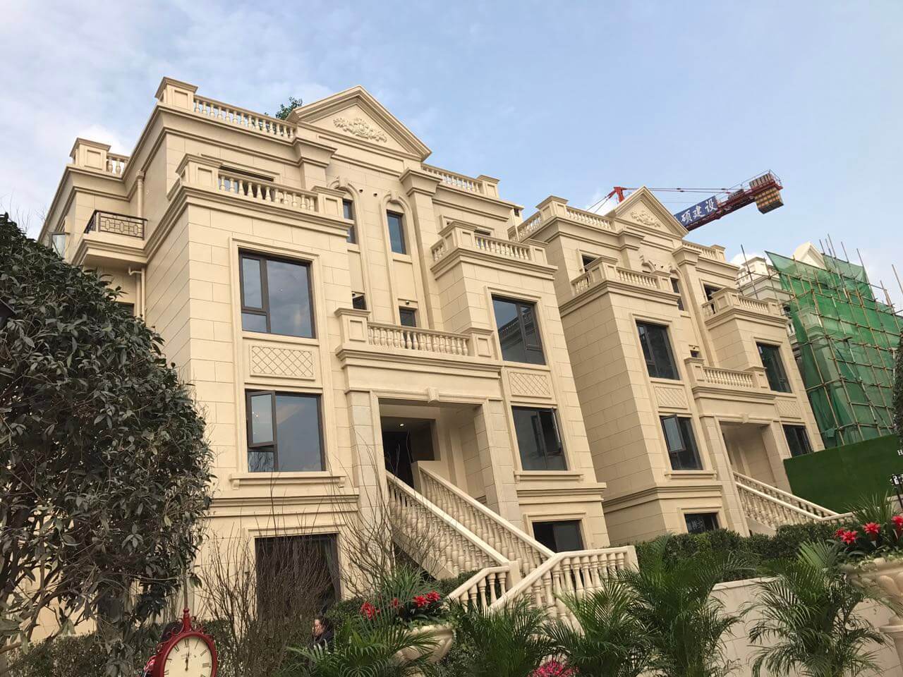 樓盤外墻涂料用什么材料比較好？